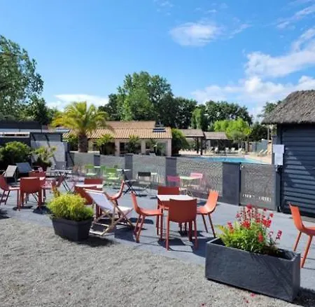 Kemping Cocon Avec Grande Terrasse - Bord De La Bernerie-en-Retz