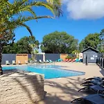 Cocon Avec Grande Terrasse - Bord De *