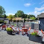 Camping Cocon Avec Grande Terrasse - Bord De La Bernerie-en-Retz