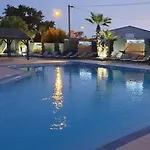 Cocon Avec Grande Terrasse - Bord De Camping