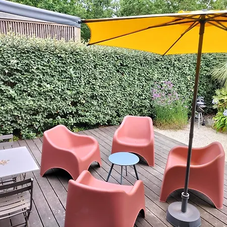 Cocon Avec Grande Terrasse - Bord De